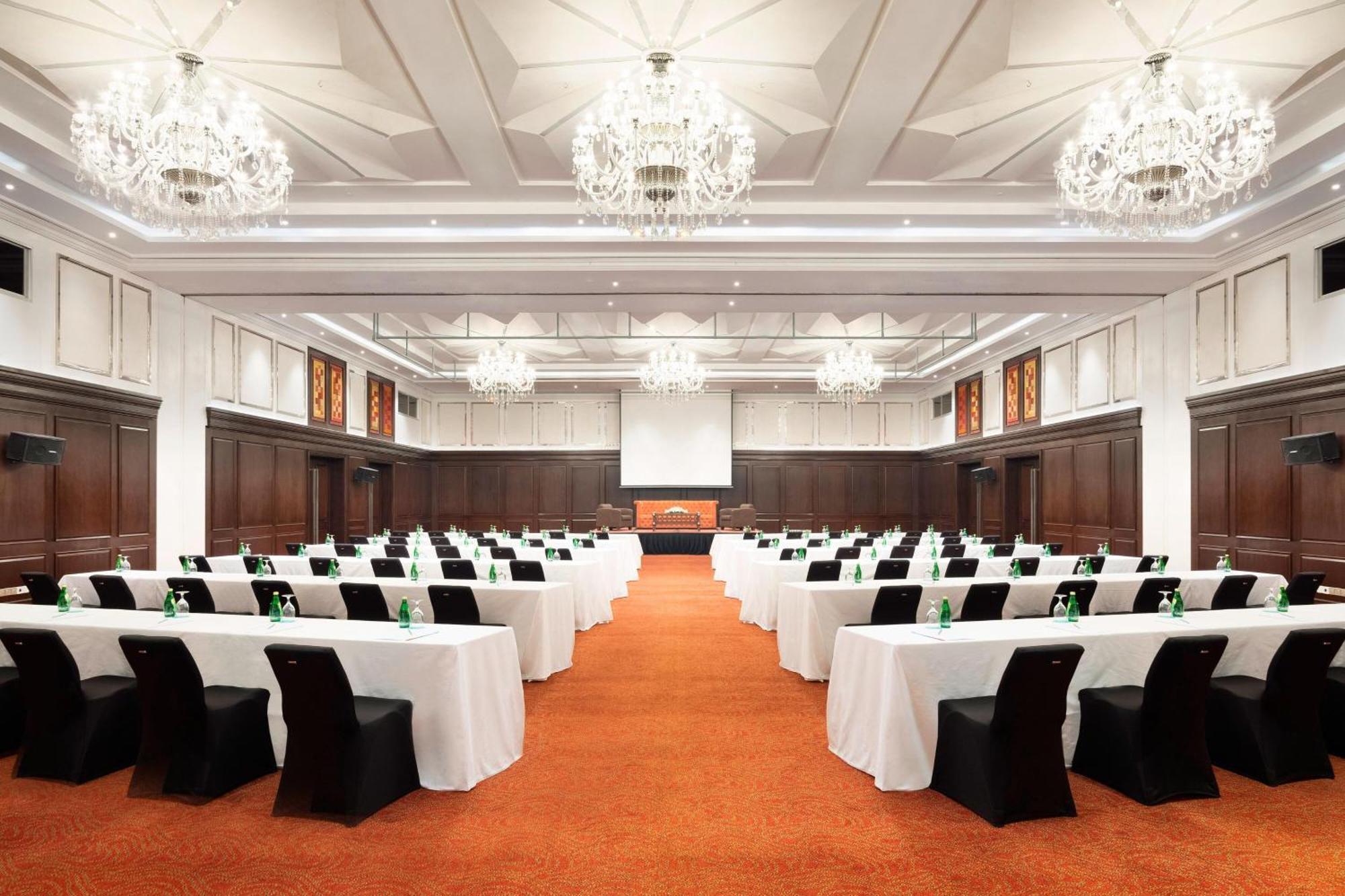 Le Meridien Dhaka Esterno foto